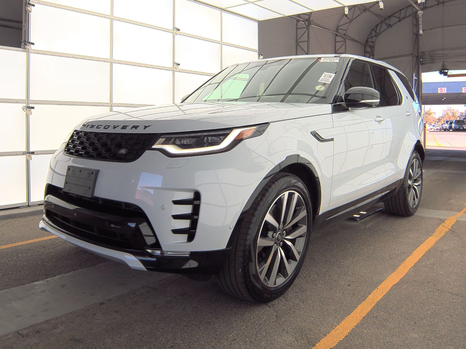 2023 Land Rover Discovery R-Dynamic S