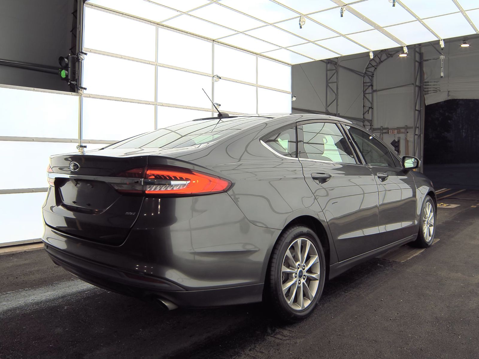 2017 Ford Fusion SE FWD