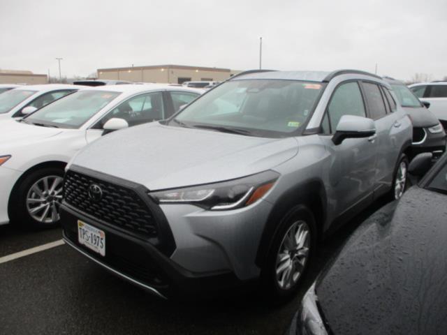 2024 Toyota Corolla Cross LE