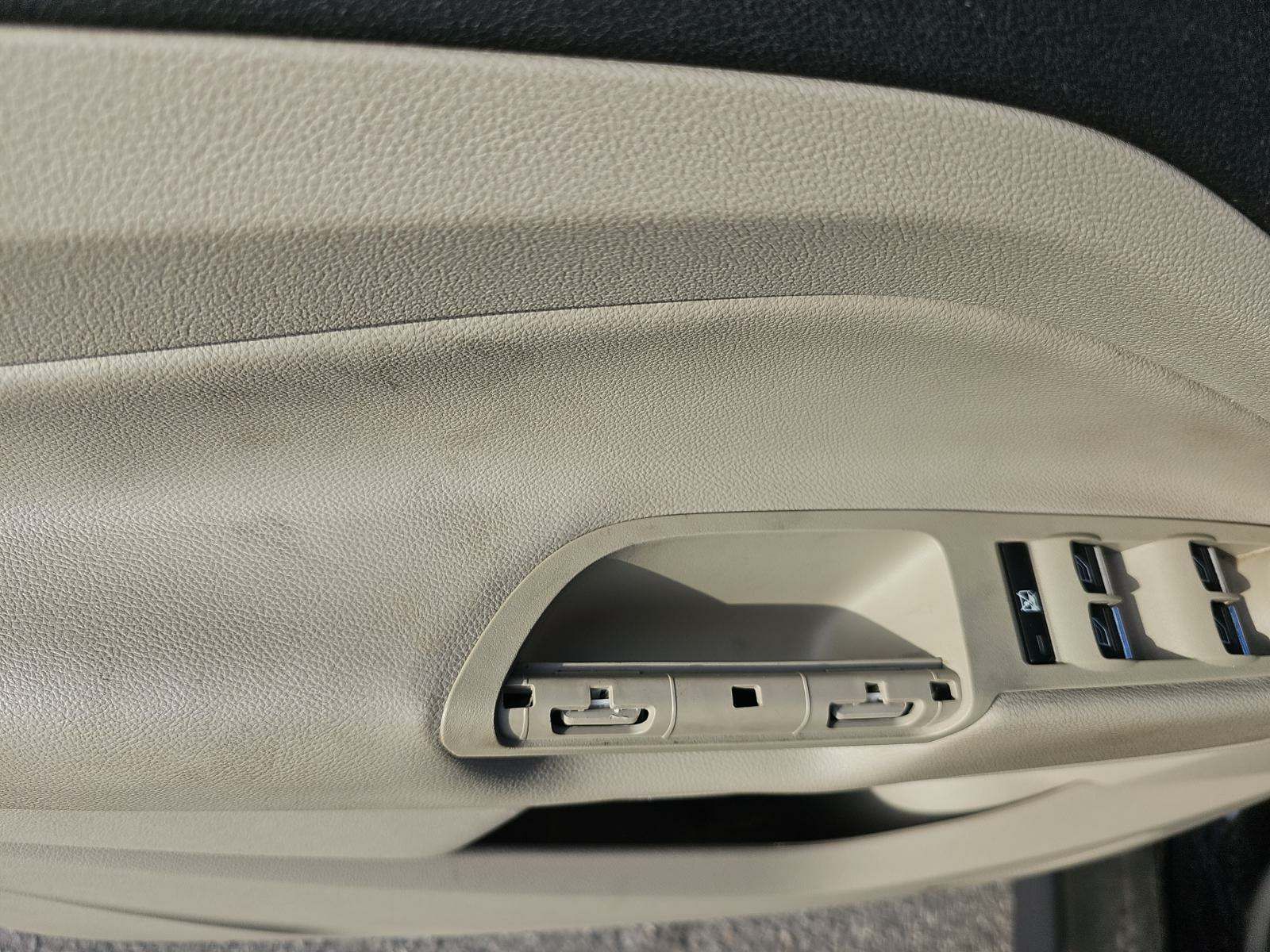 2016 Ford C-MAX Hybrid SEL FWD