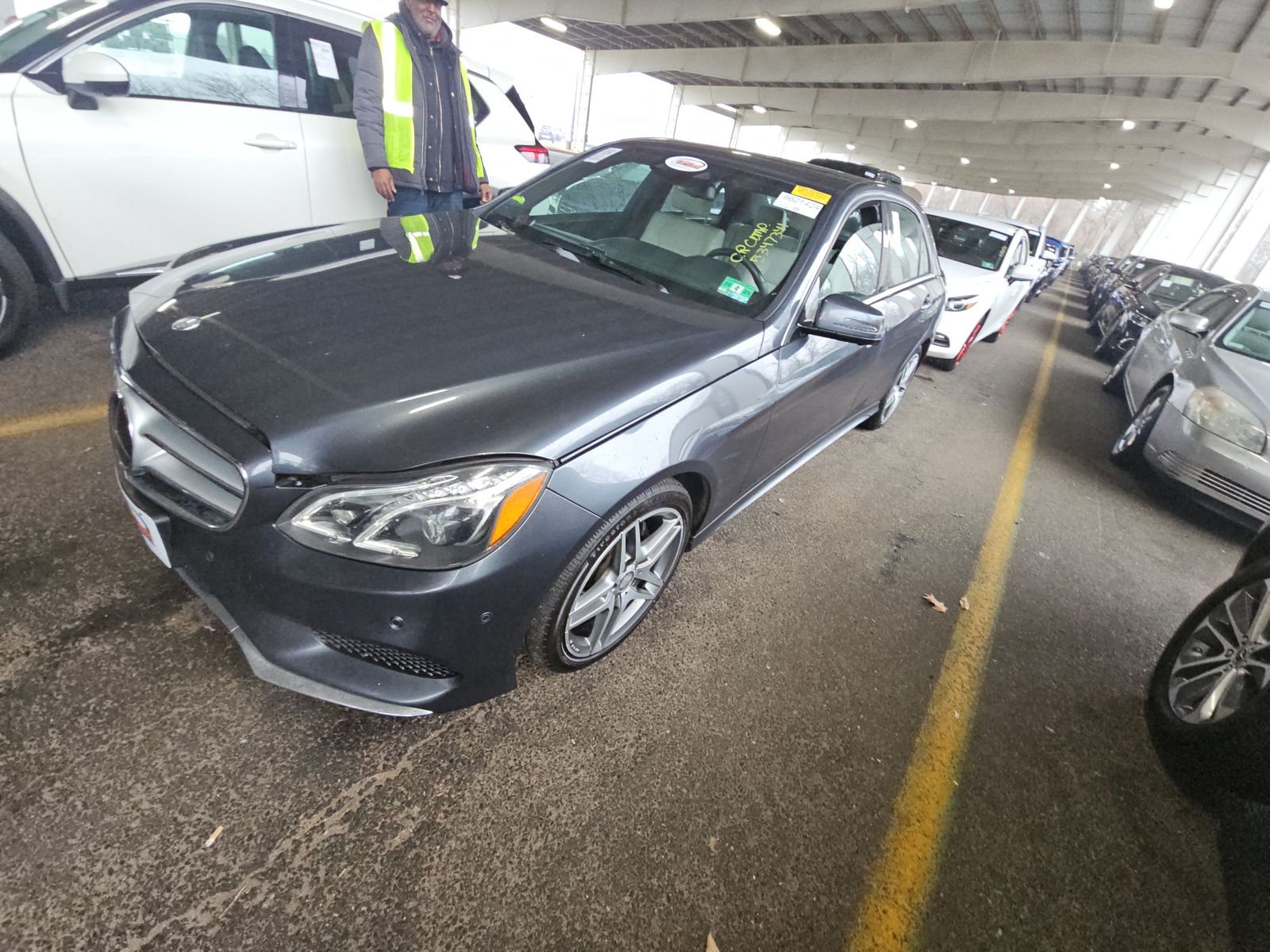 2016 Mercedes-Benz E 400 4MATIC Sedan