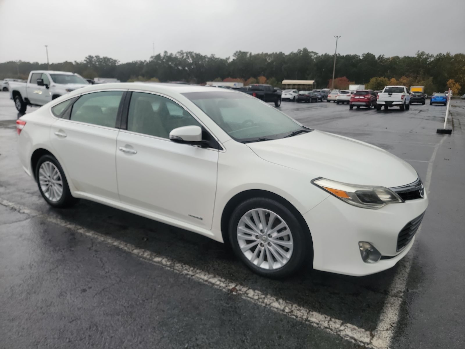 2014 Toyota Avalon Hybrid XLE Premium FWD