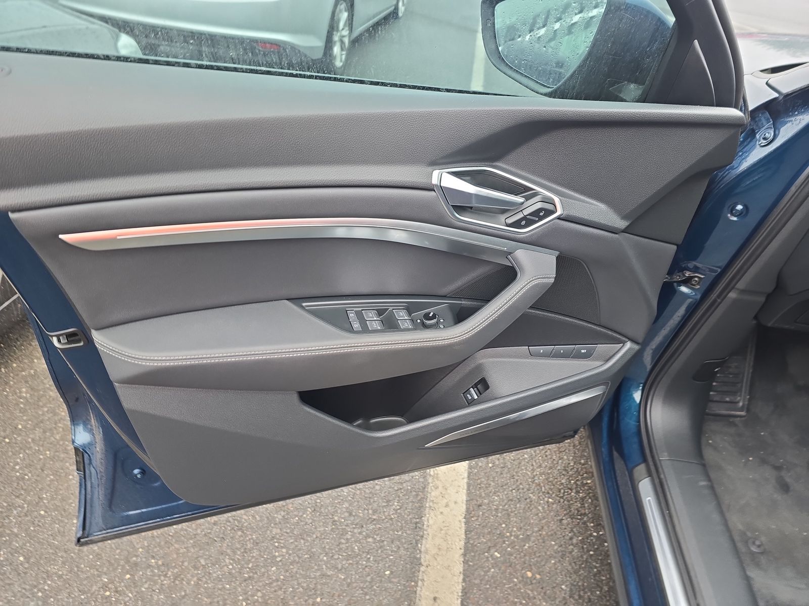 2021 Audi e-tron Premium Plus AWD