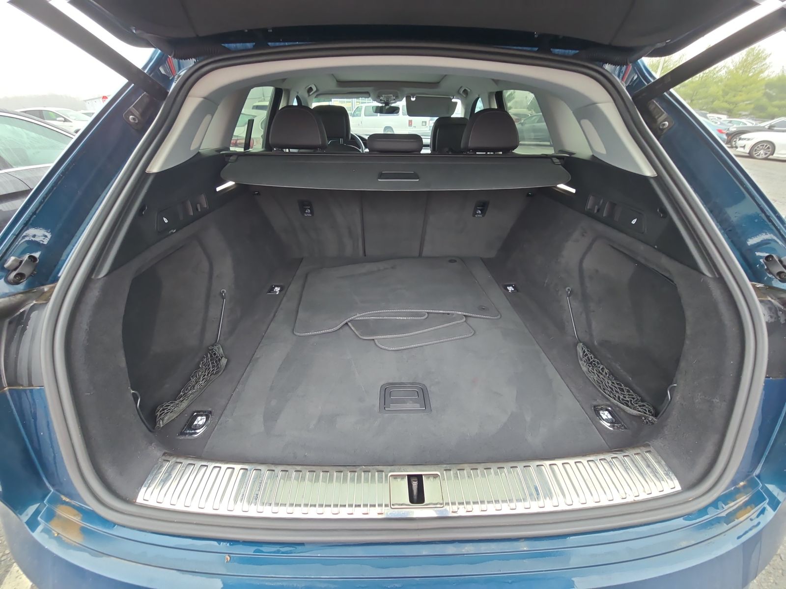 2021 Audi e-tron Premium Plus AWD