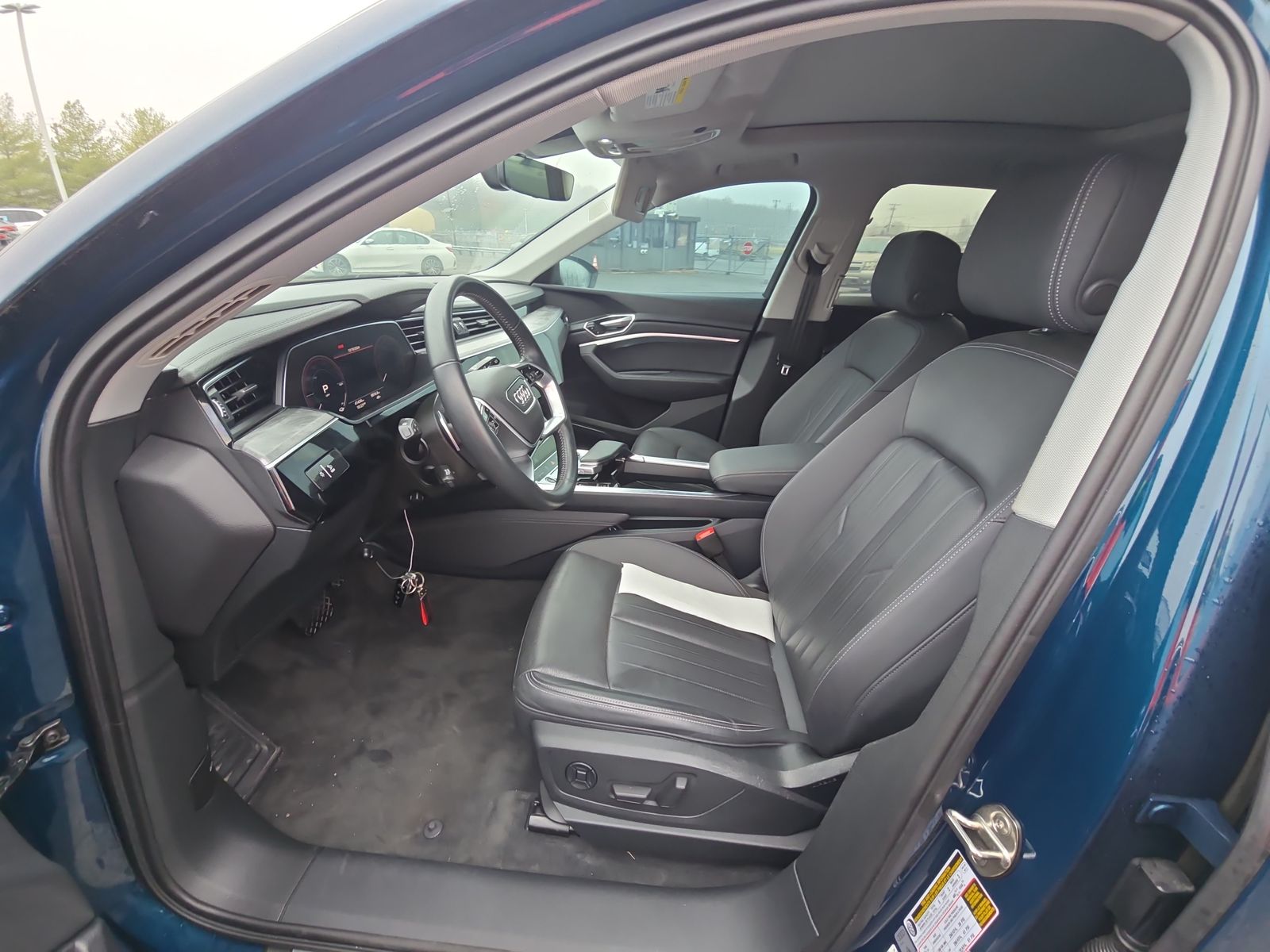 2021 Audi e-tron Premium Plus AWD