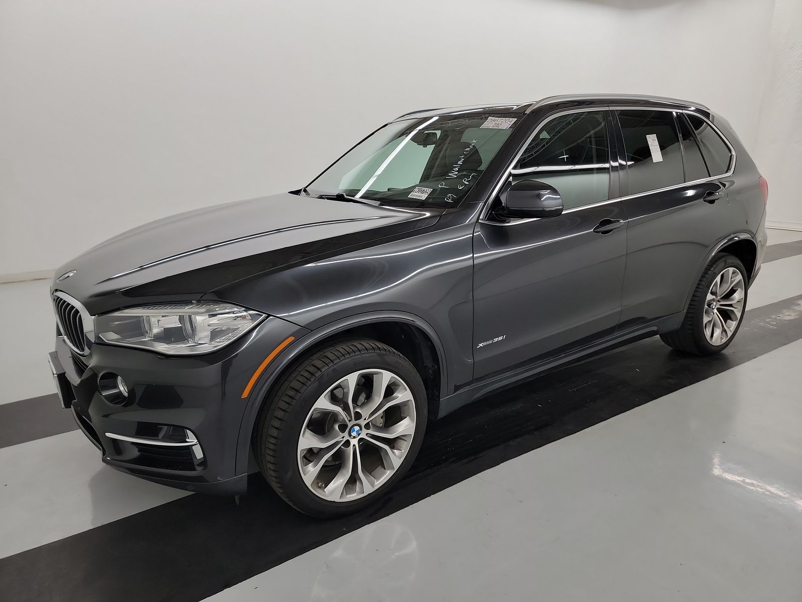 2016 BMW X5 Sports Activity Vehicle xDrive35i LUXURY LINE