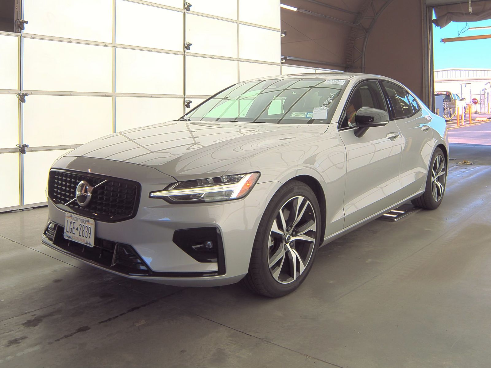 2024 Volvo S60 B5 Core Dark