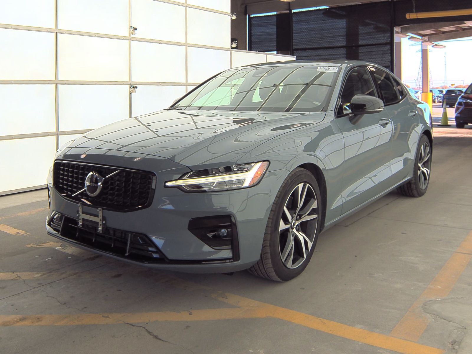 2024 Volvo S60 B5 Core Dark