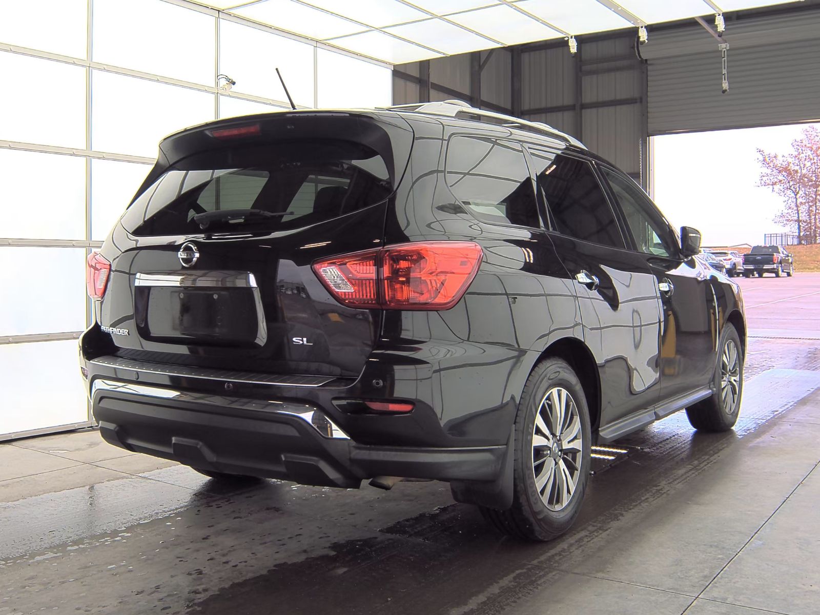 2018 Nissan Pathfinder SL FWD