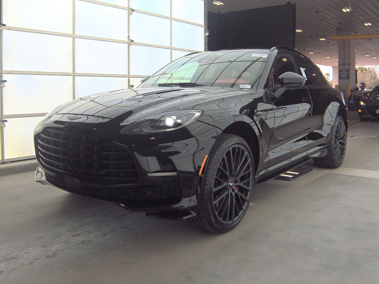 2023 Aston Martin DBX707