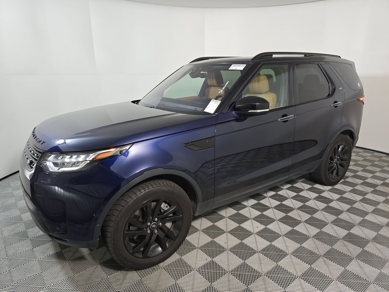 2020 Land Rover Discovery HSE Luxury AWD