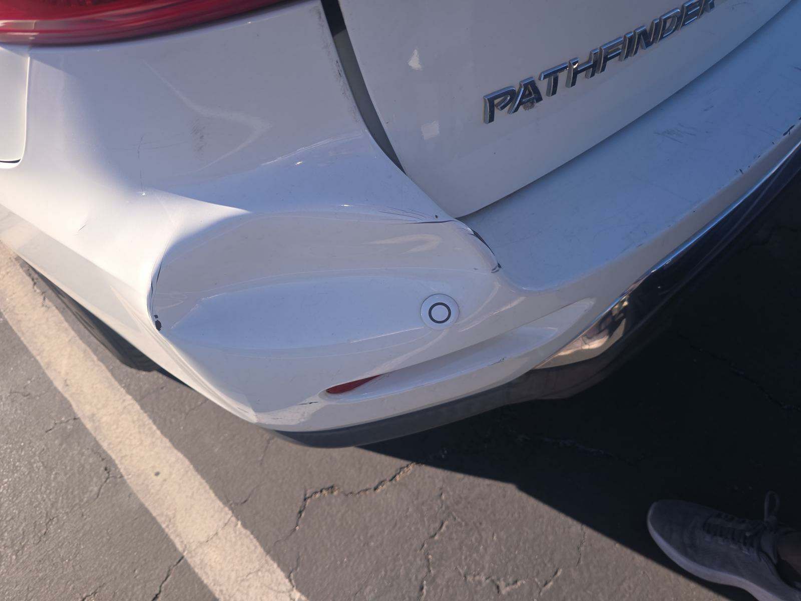 2019 Nissan Pathfinder SV FWD