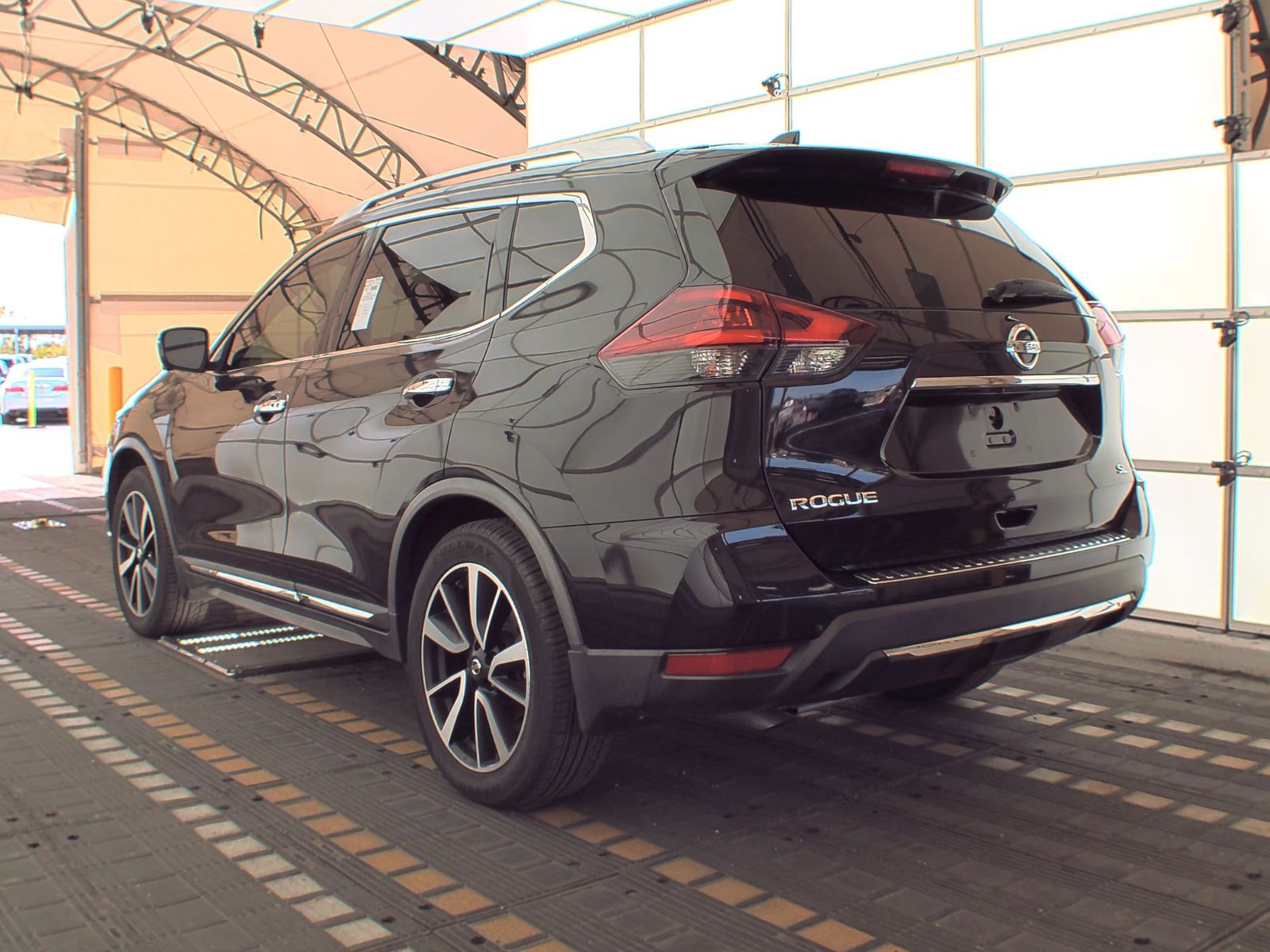 2018 Nissan Rogue SL FWD