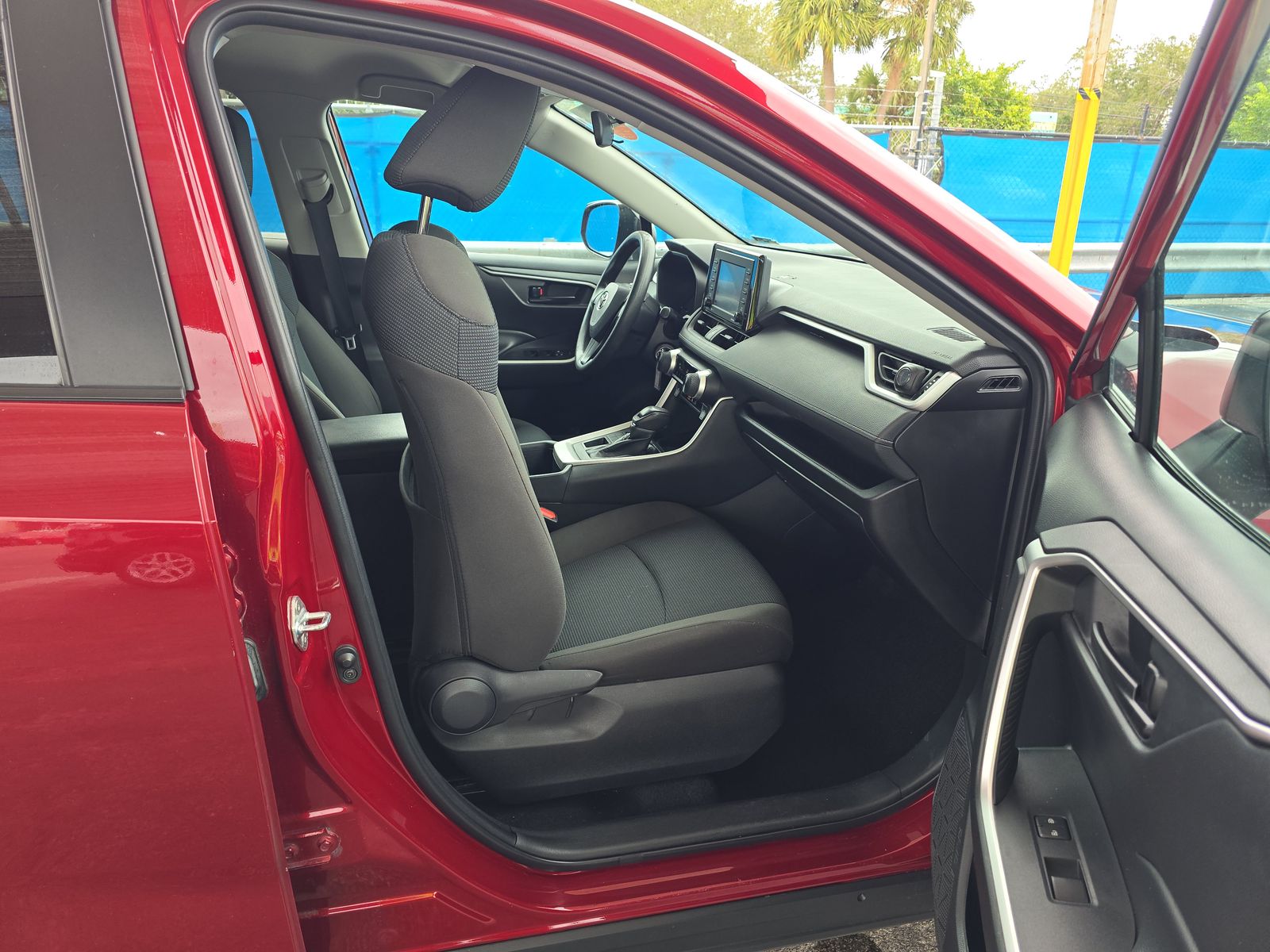 2022 Toyota RAV4 LE AWD