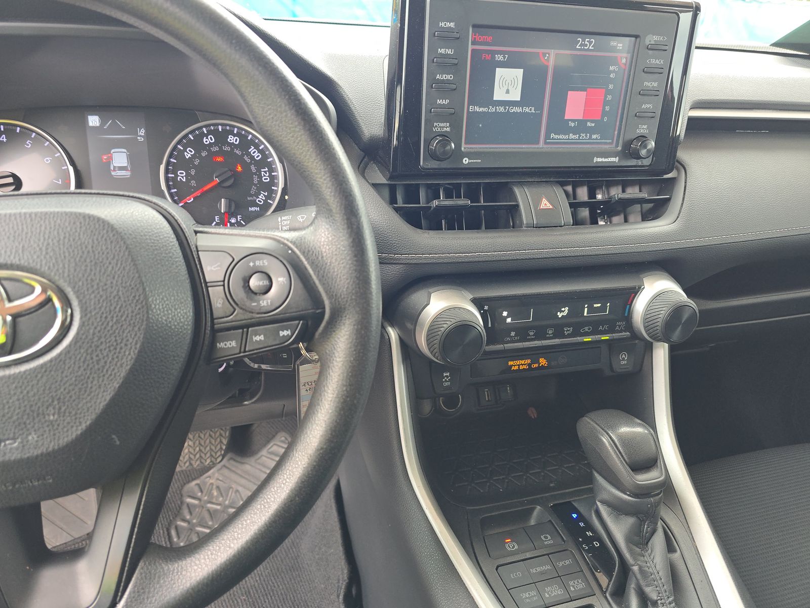 2022 Toyota RAV4 LE AWD