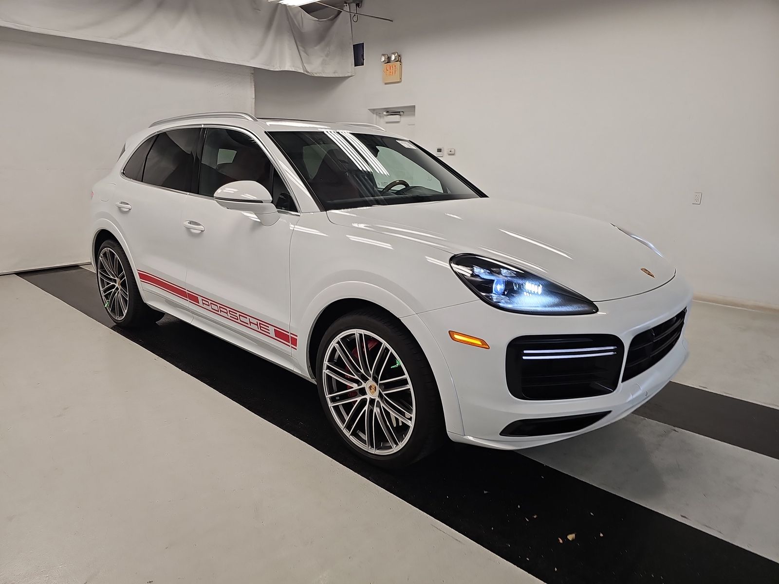 2021 Porsche Cayenne Turbo AWD