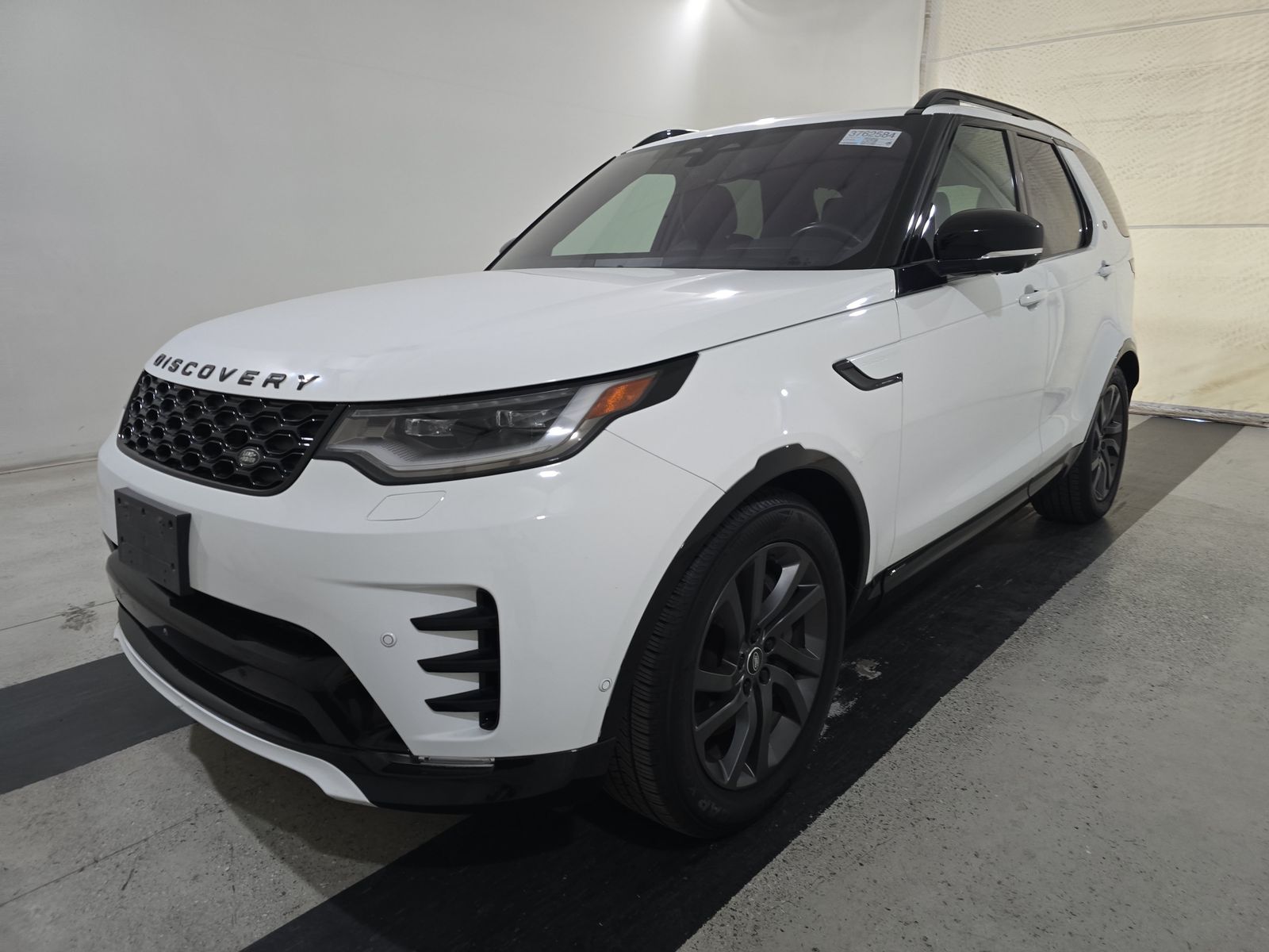 2022 Land Rover Discovery R-Dynamic S