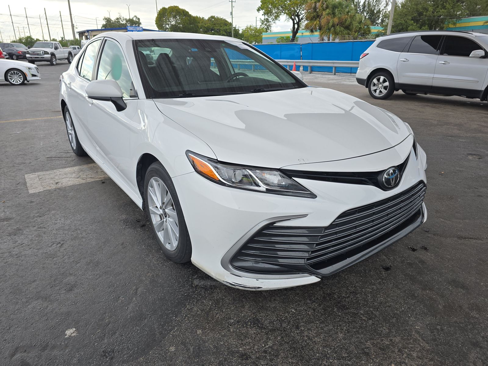 2022 Toyota Camry LE FWD