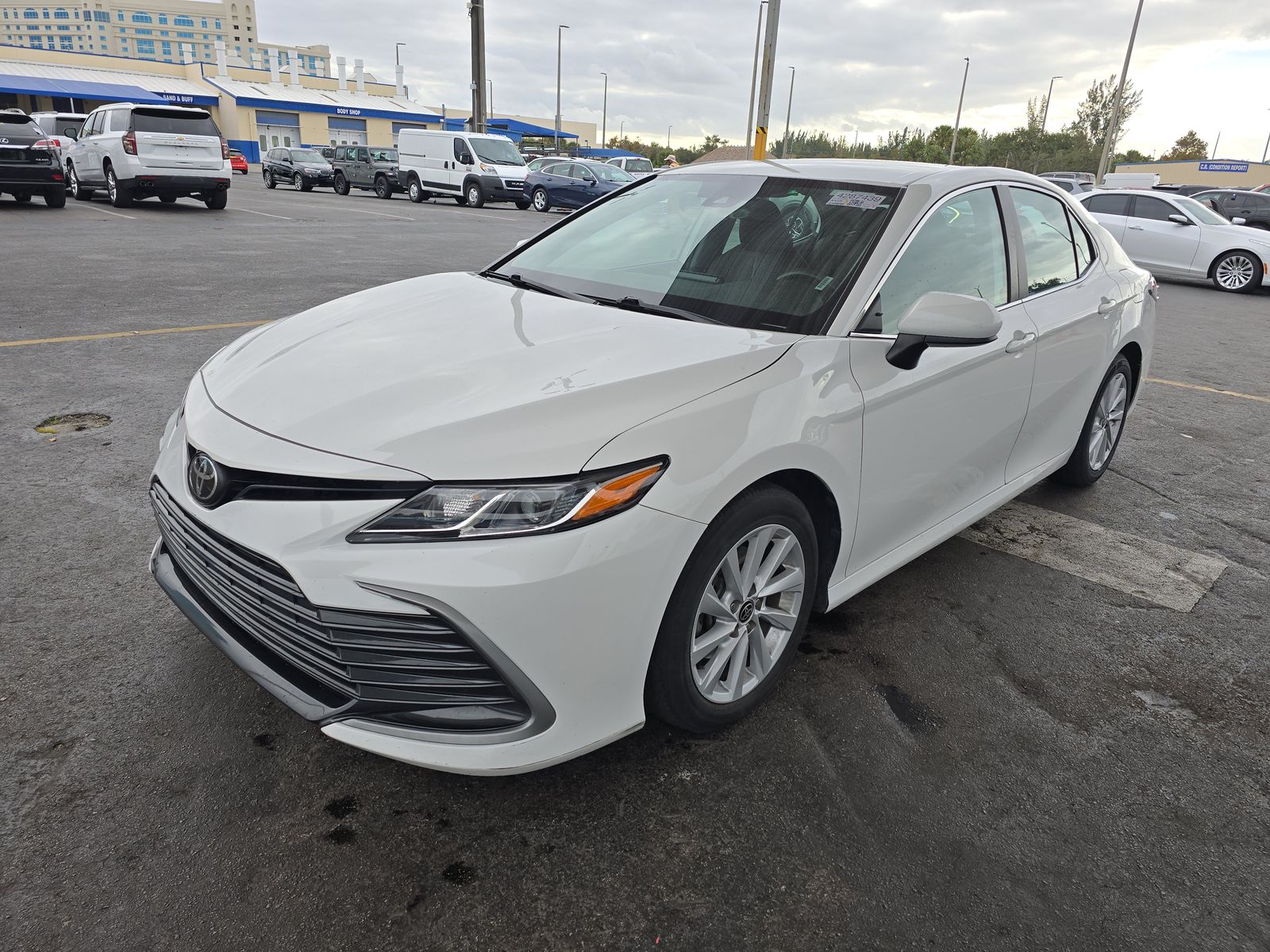 2022 Toyota Camry LE FWD