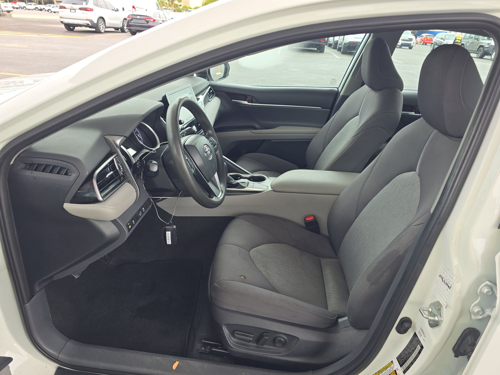 2022 Toyota Camry LE FWD