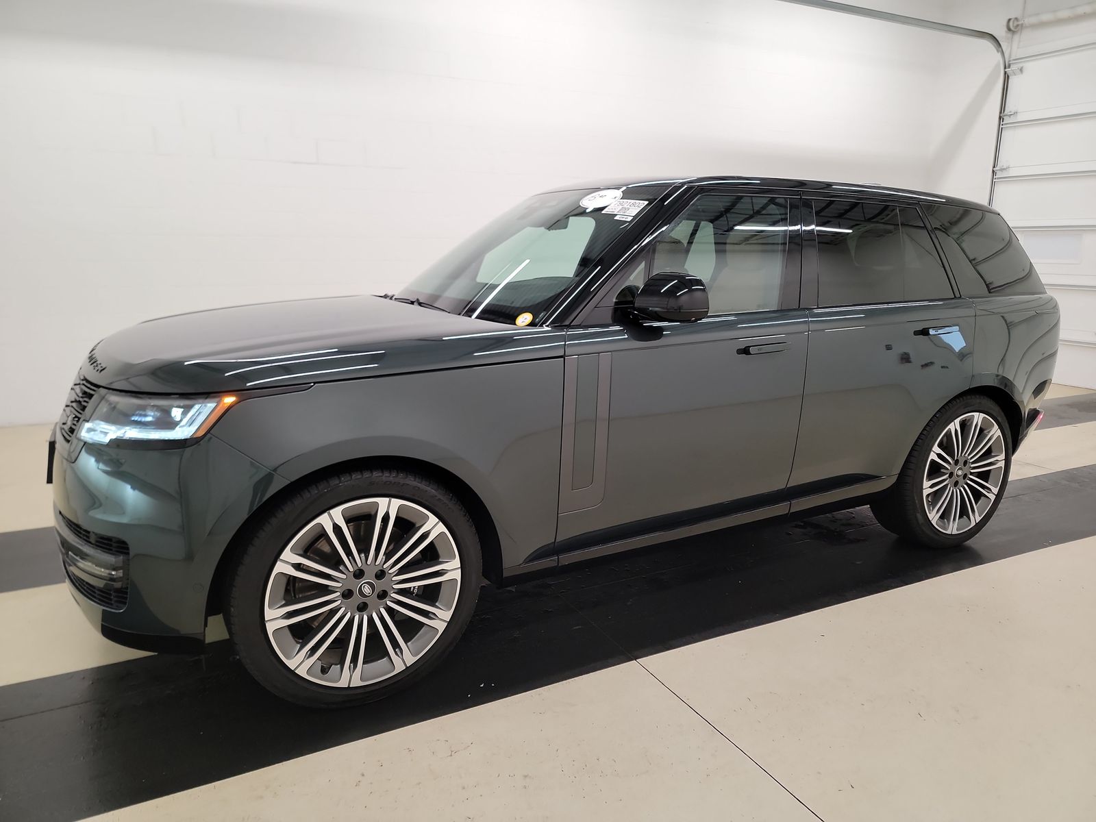 2024 Land Rover Range Rover SE