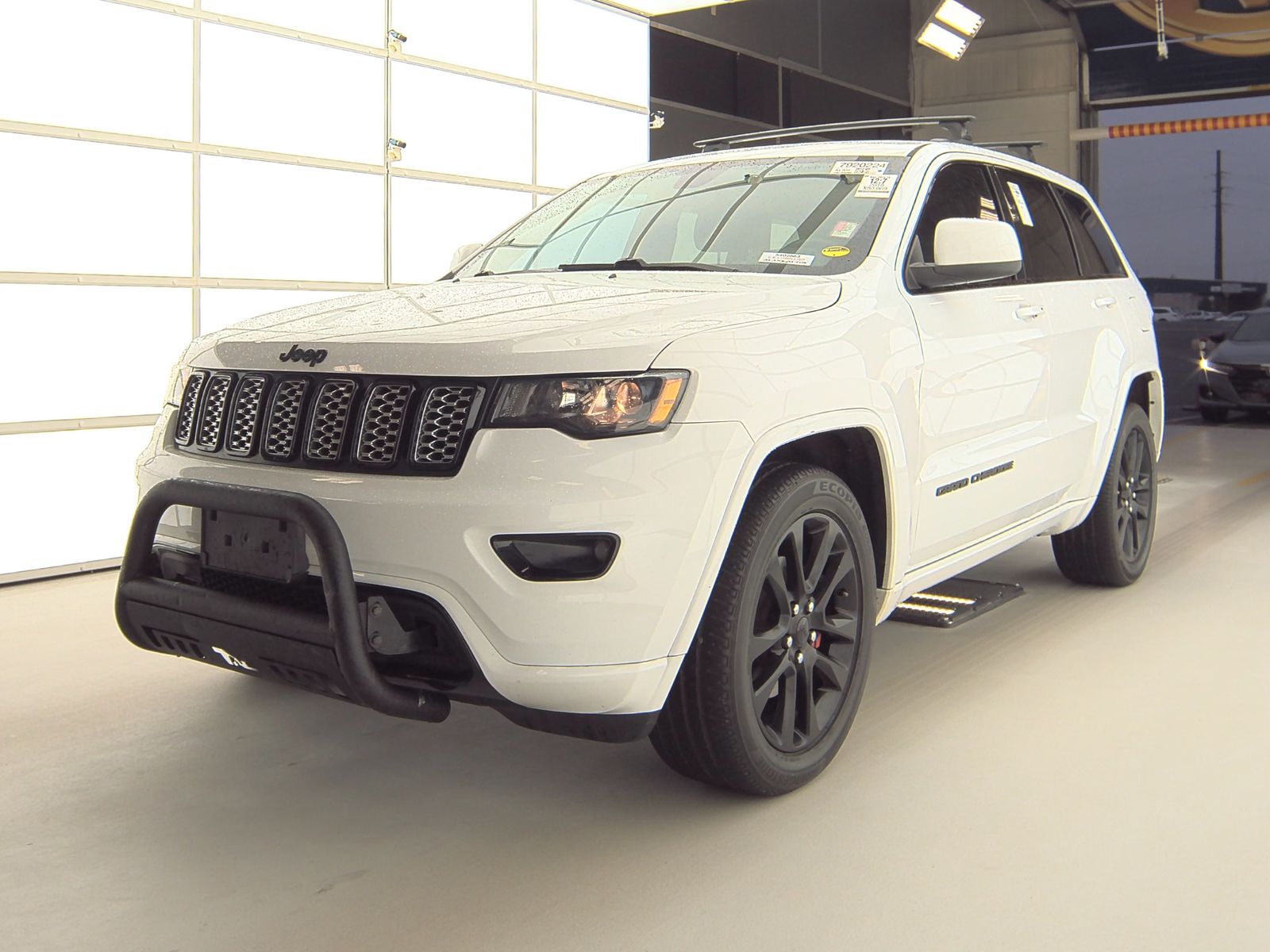 2018 Jeep Grand Cherokee Laredo Altitude Edition AWD