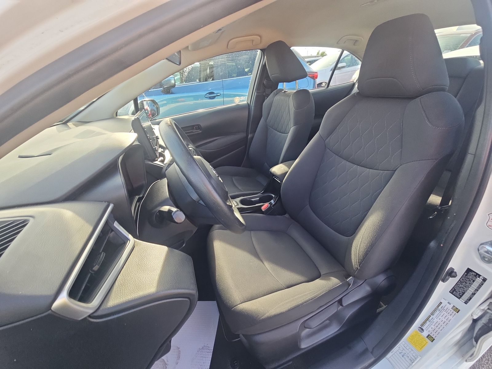 2022 Toyota Corolla LE FWD