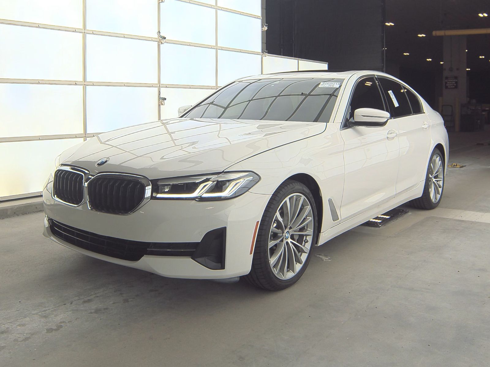 2022 BMW 5 Series Sedan 530i xDrive M SPORT LINE