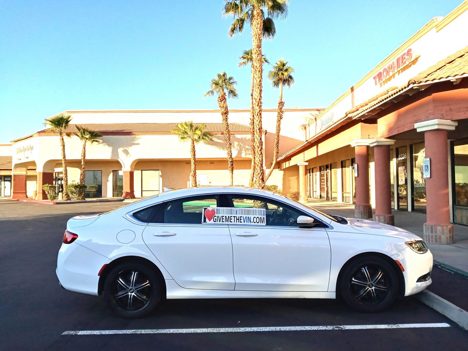 2015 Chrysler 200 Limited FWD