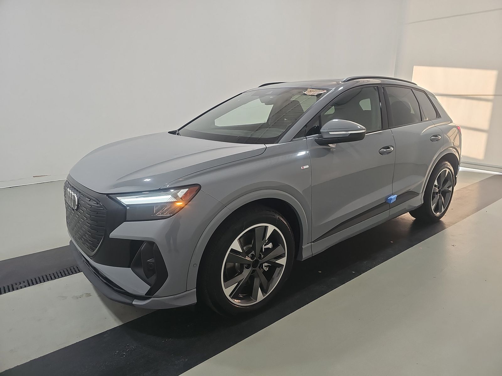 2024 Audi Q4 e-tron Premium Plus 55