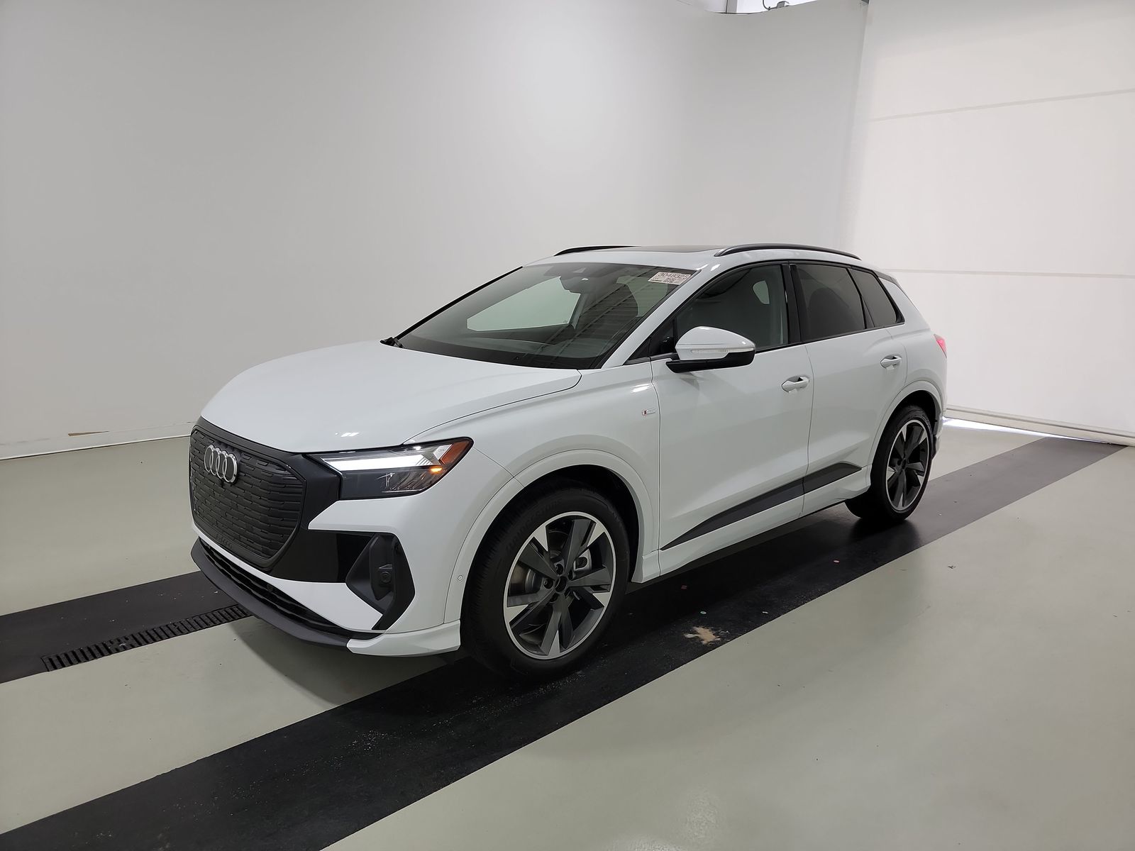 2024 Audi Q4 e-tron Premium Plus 55