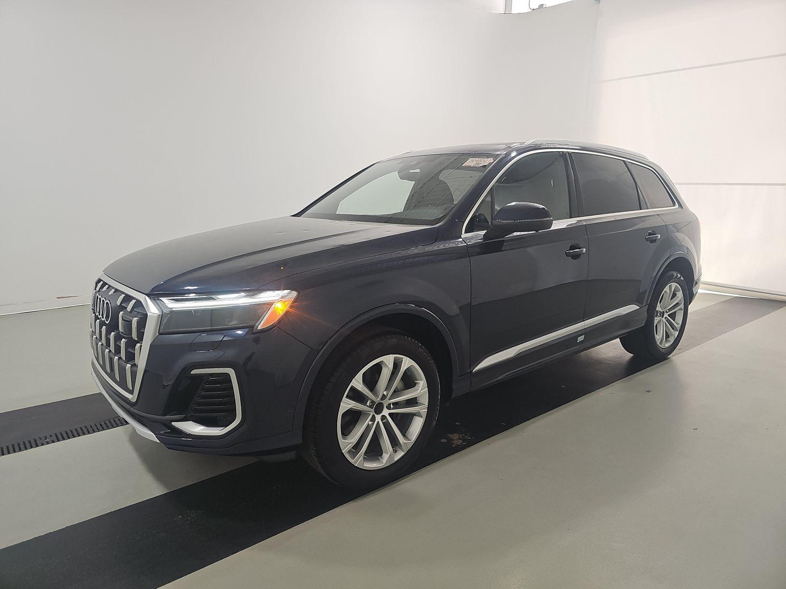 2025 Audi Q7 Premium Plus 55 TFSI