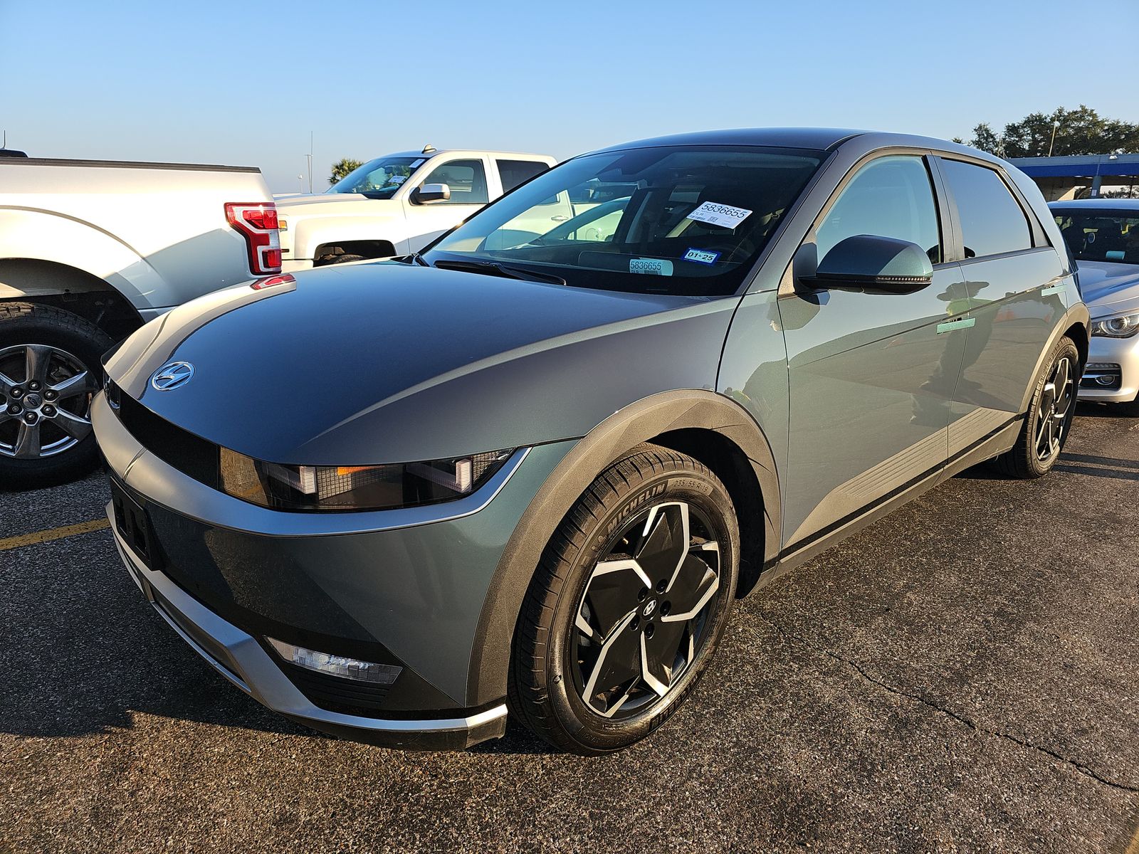 2024 Hyundai IONIQ 5 SEL