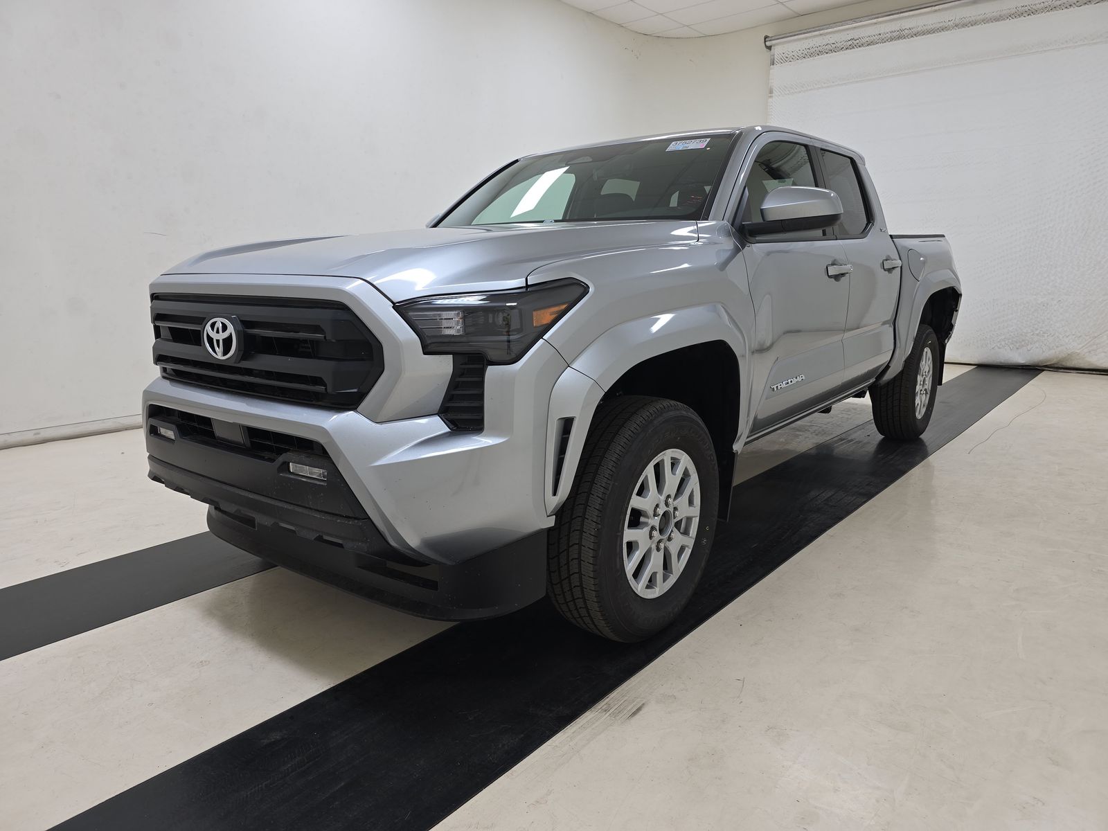 2024 Toyota Tacoma SR5 Crew Cab Short Bed