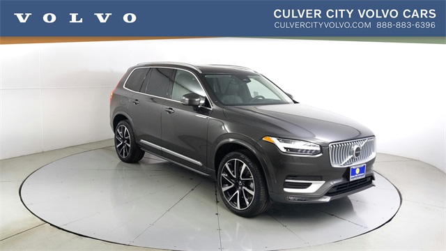 2024 Volvo XC90 B6 Ultimate Bright Theme 7-Passenger