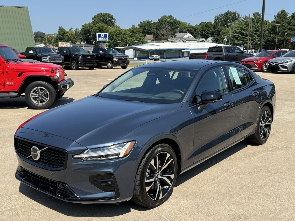 2024 Volvo S60 B5 Core Dark