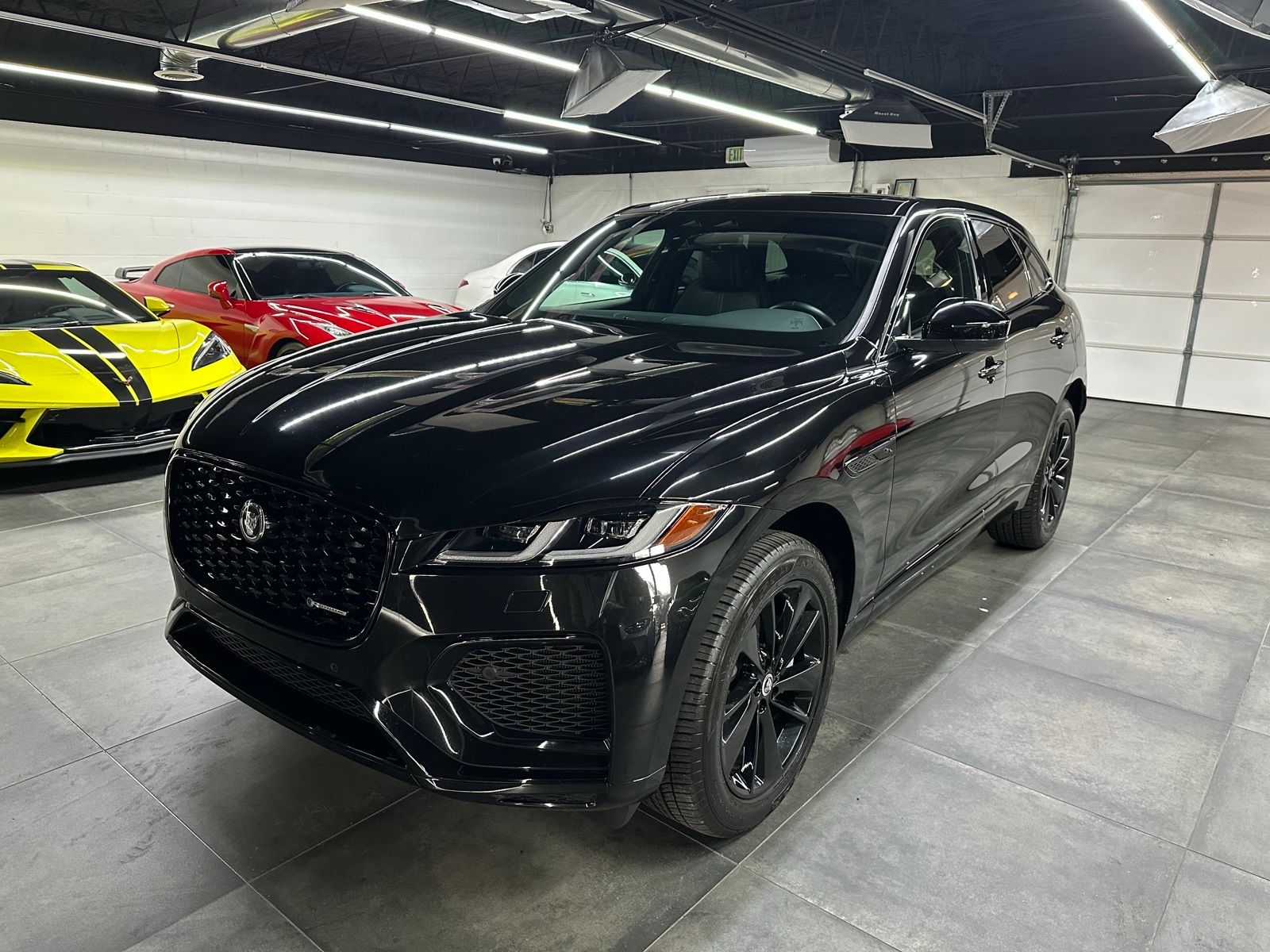 2024 Jaguar F-PACE R-Dynamic S