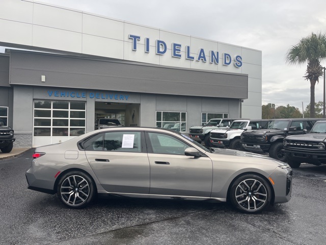 2024 BMW 7 Series 740i