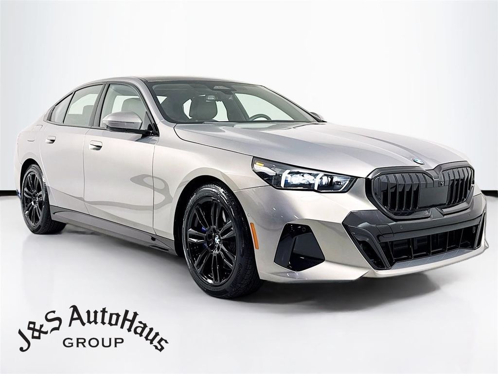 2024 BMW 5 Series Sedan 540i xDrive M SPORT LINE
