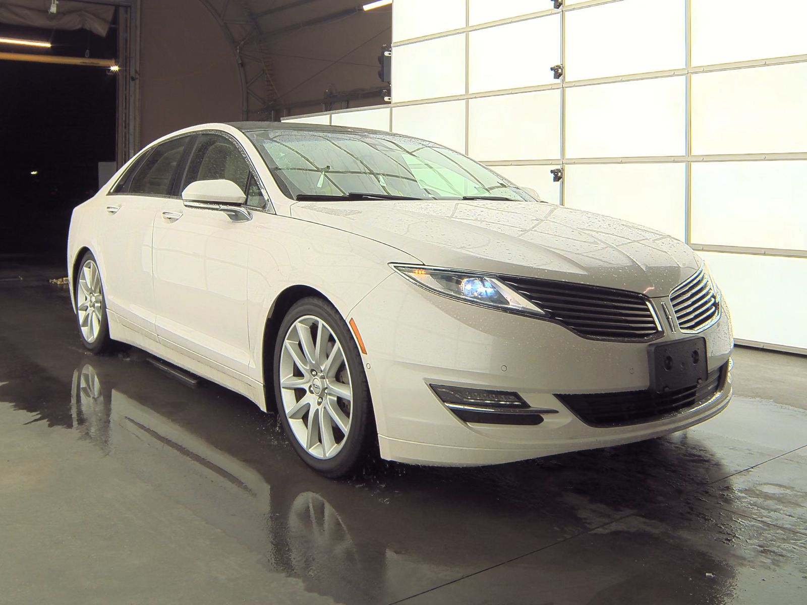 2016 Lincoln MKZ Base FWD