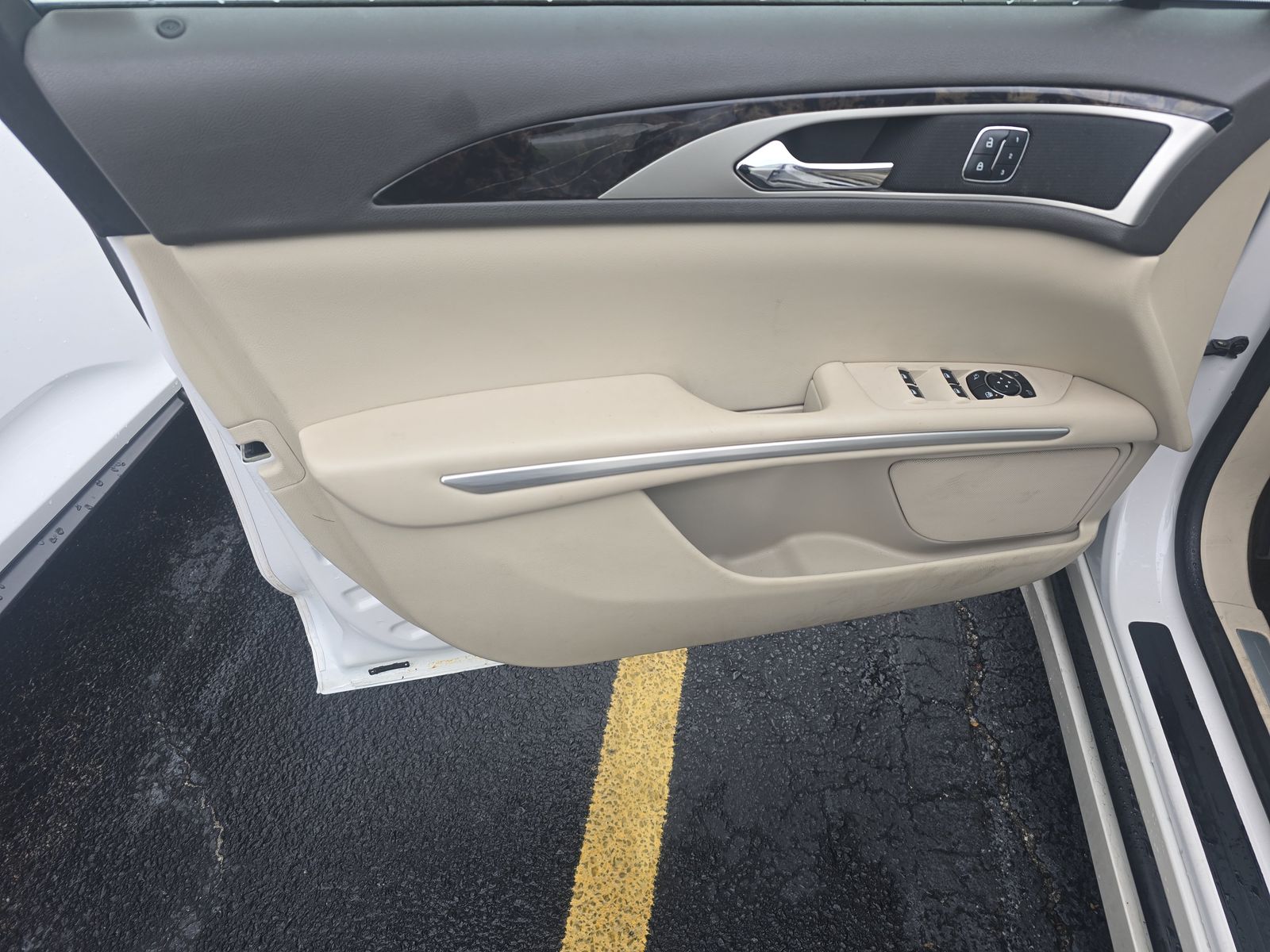 2016 Lincoln MKZ Base FWD