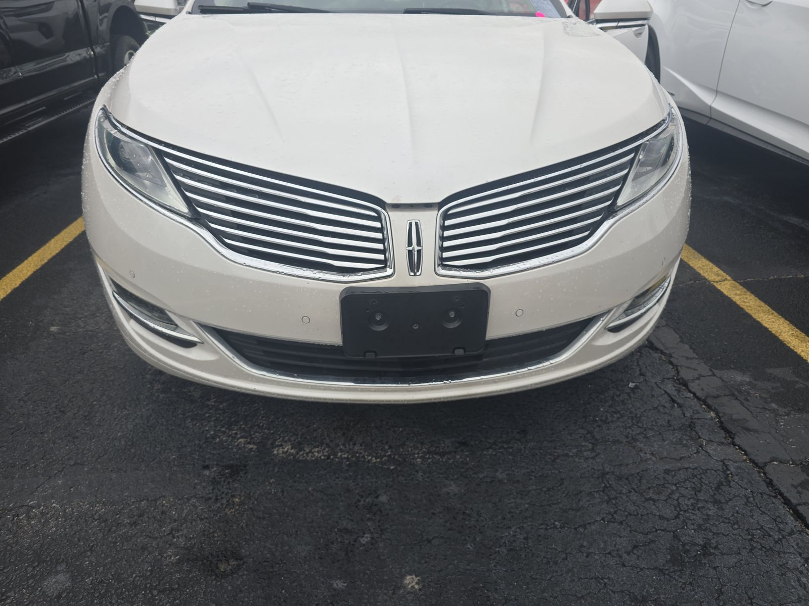 2016 Lincoln MKZ Base FWD