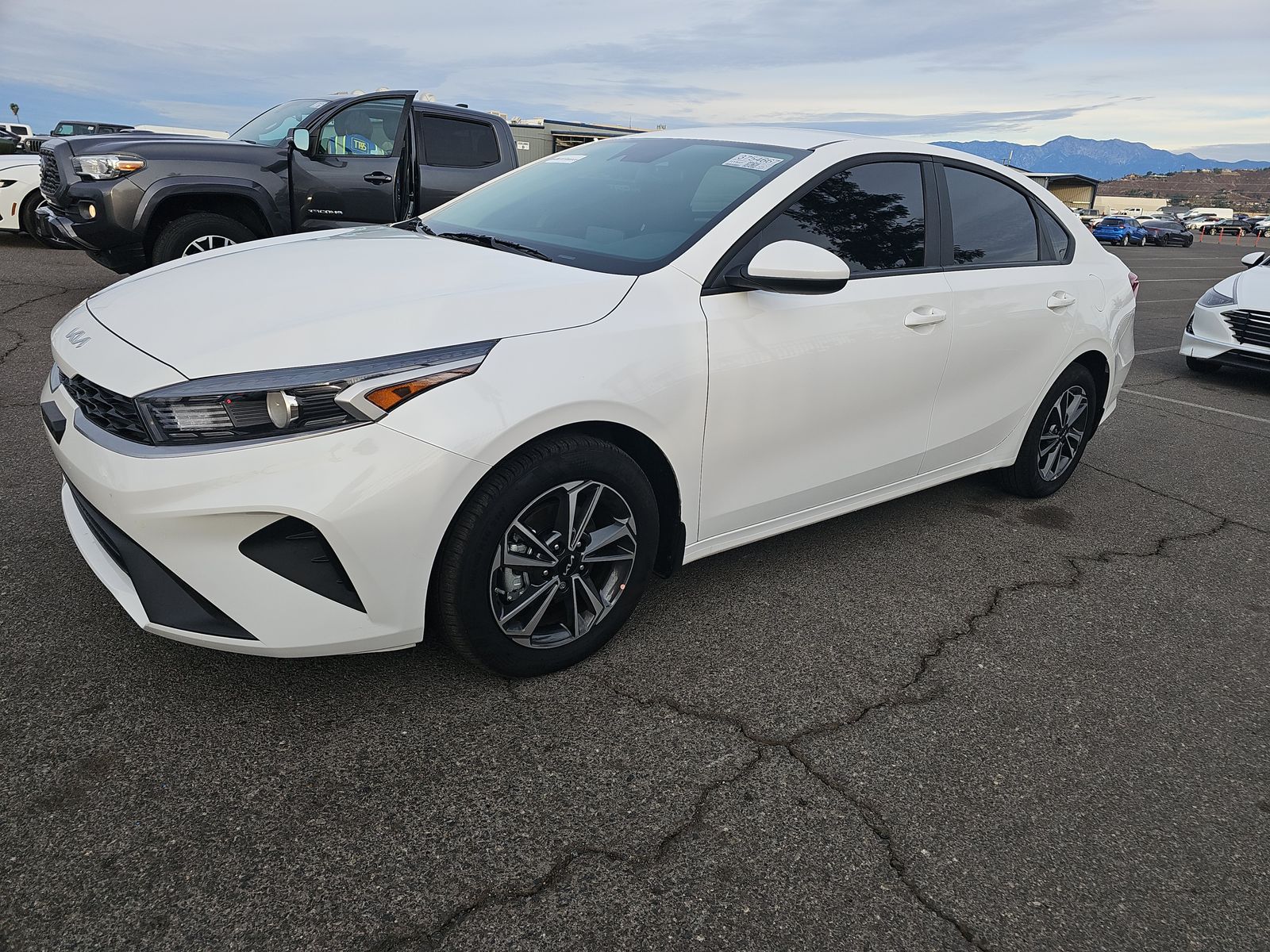 2024 Kia Forte LXS