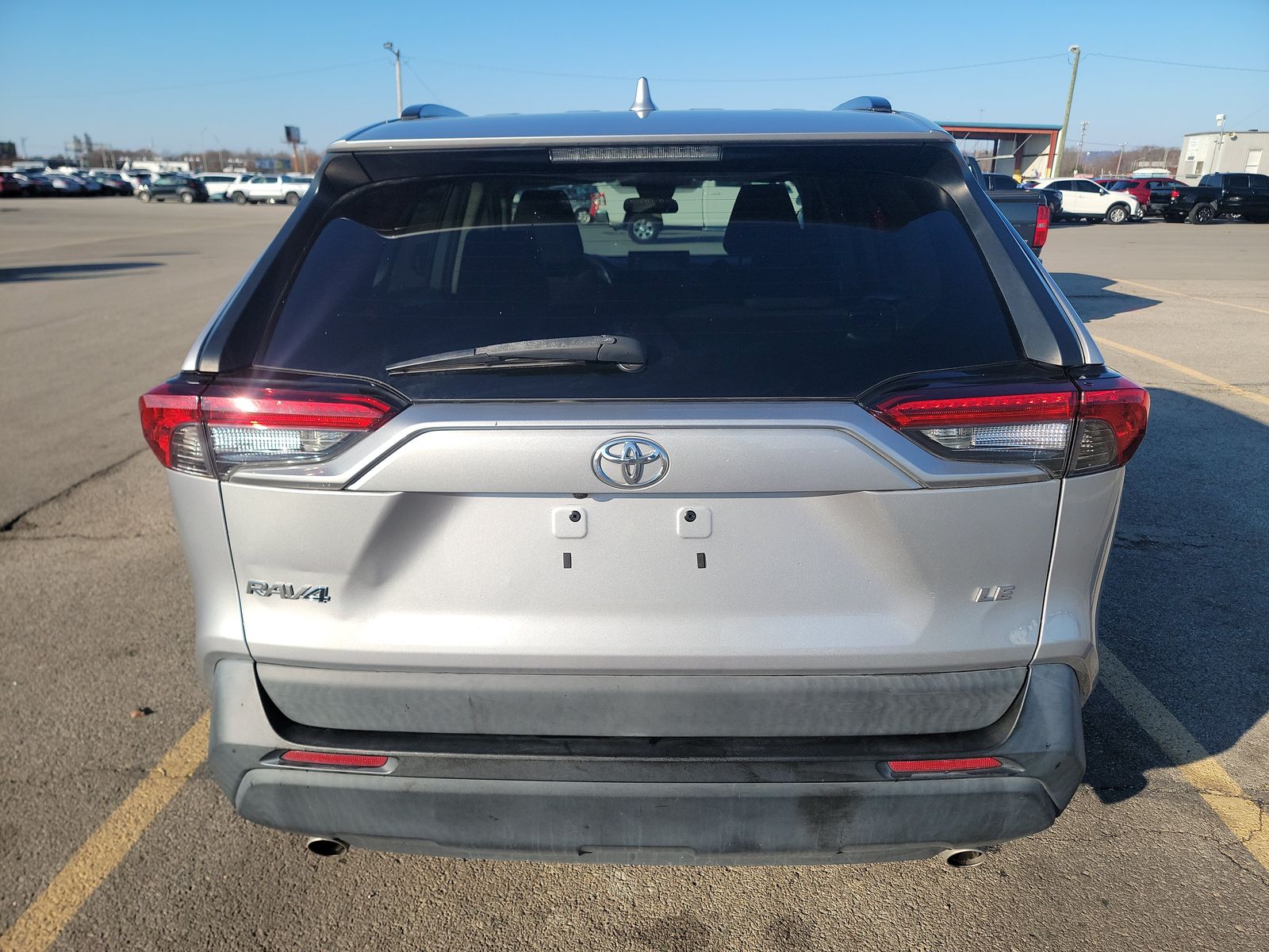 2020 Toyota RAV4 LE FWD