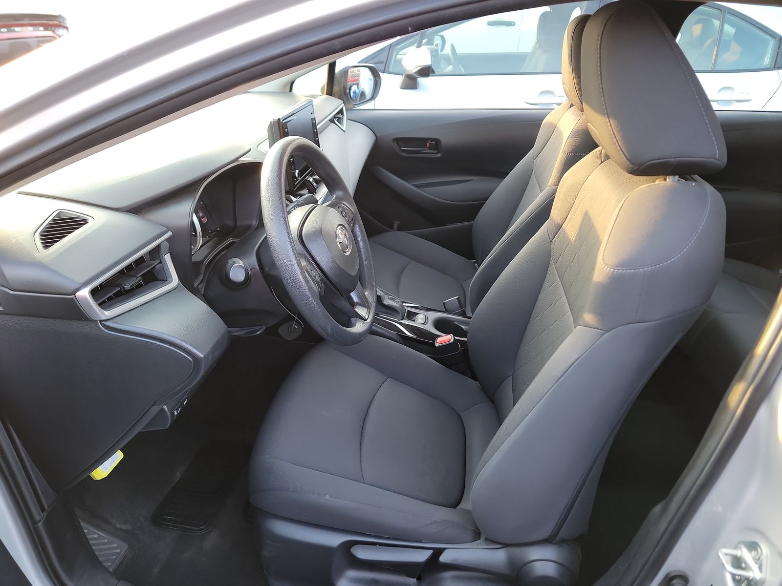 2022 Toyota Corolla LE FWD