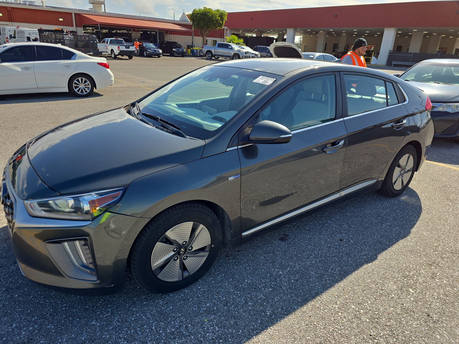 2020 Hyundai Ioniq Hybrid SE FWD