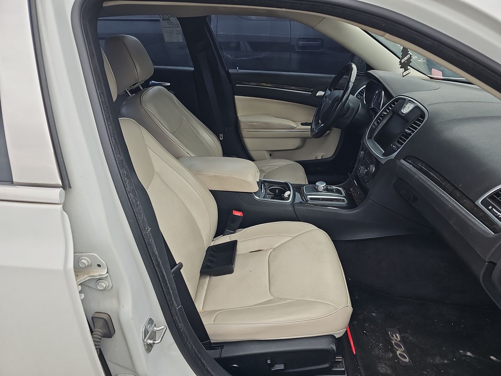 2016 Chrysler 300 C RWD