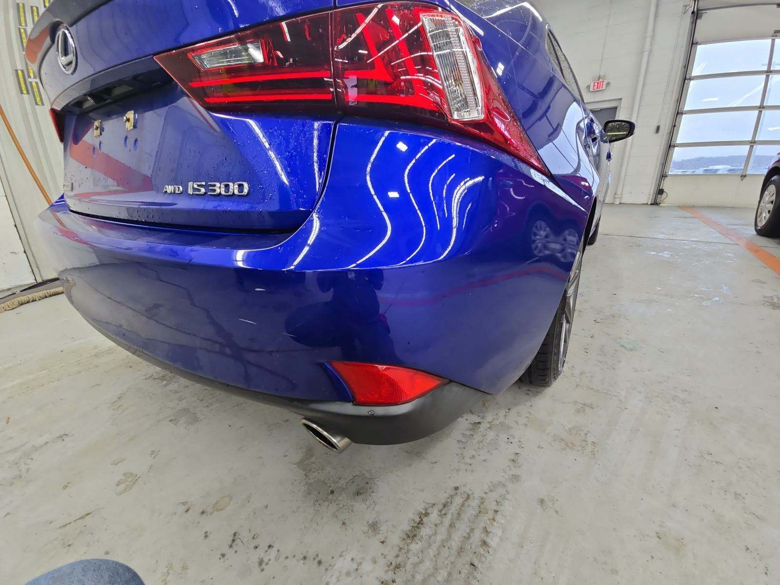 2016 Lexus IS IS 300 AWD