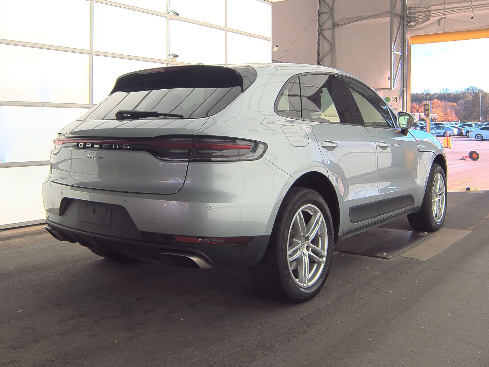 2020 Porsche Macan Base AWD