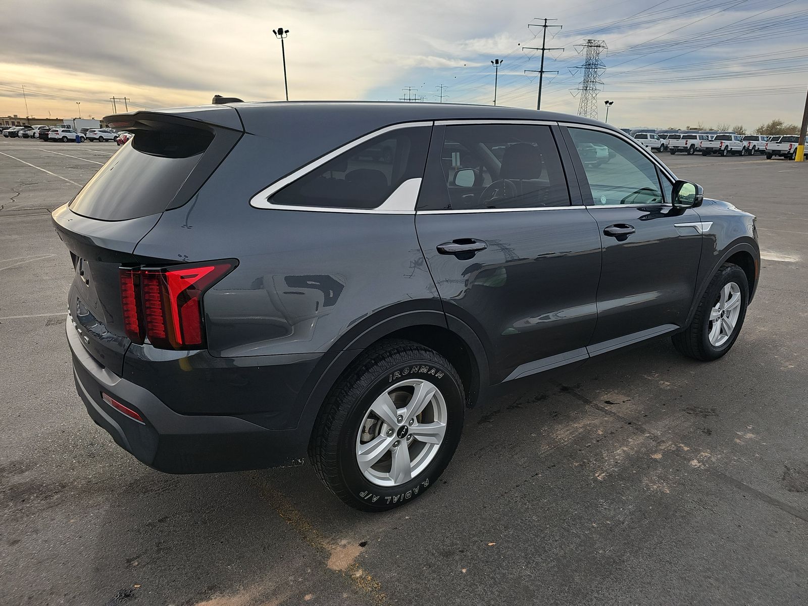 2022 Kia Sorento LX AWD